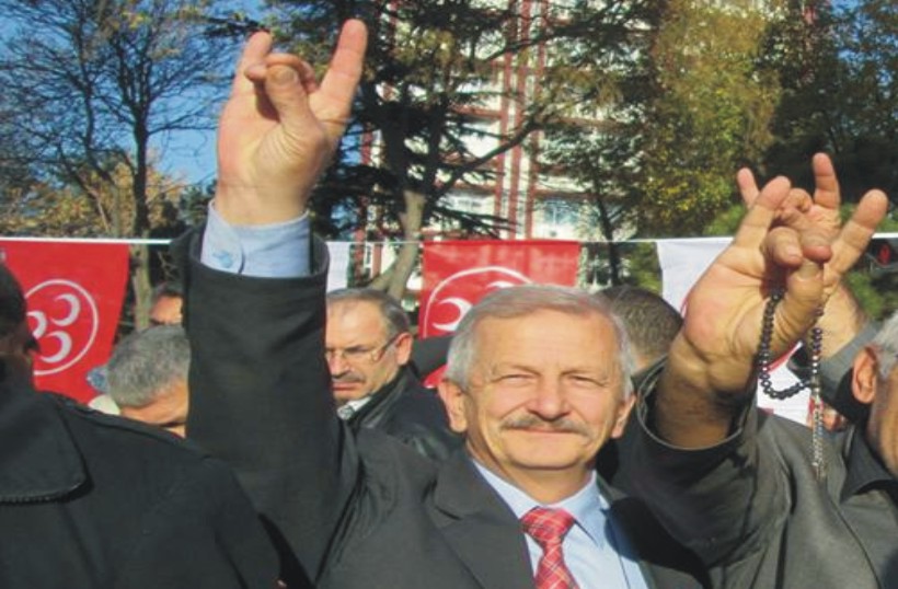 MHP’de istifa