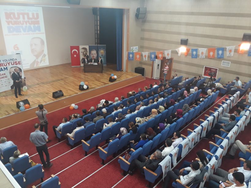 AK PARTİ’DE 18 İSİM LİSTE DIŞI KALDI!