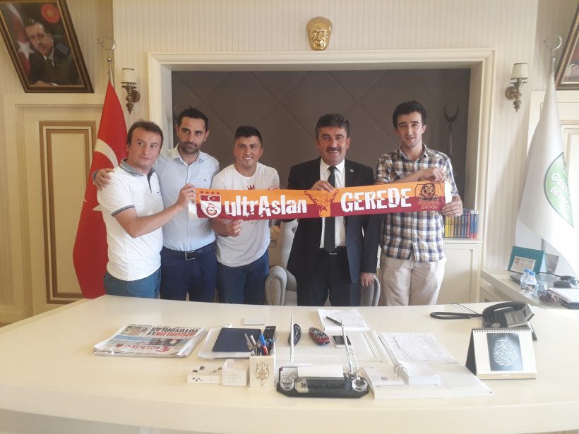 ultrAslan’dan atkı jesti