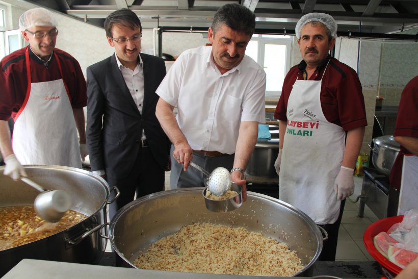 Aşevi ailelerin bu Ramazan da yüzünü güldürdü