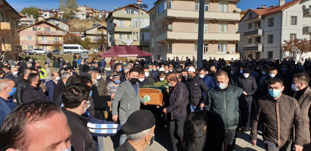 Belediye Başkanı Allar’ın babasını son yolculuğuna binler uğurladı